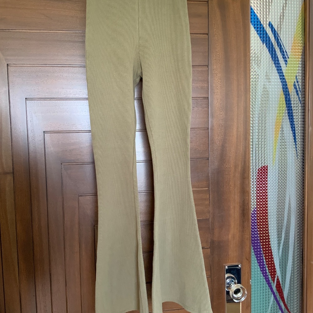 URBAN OUTFITTERS Out From Under High-Waisted Flare Pants, Sz. M